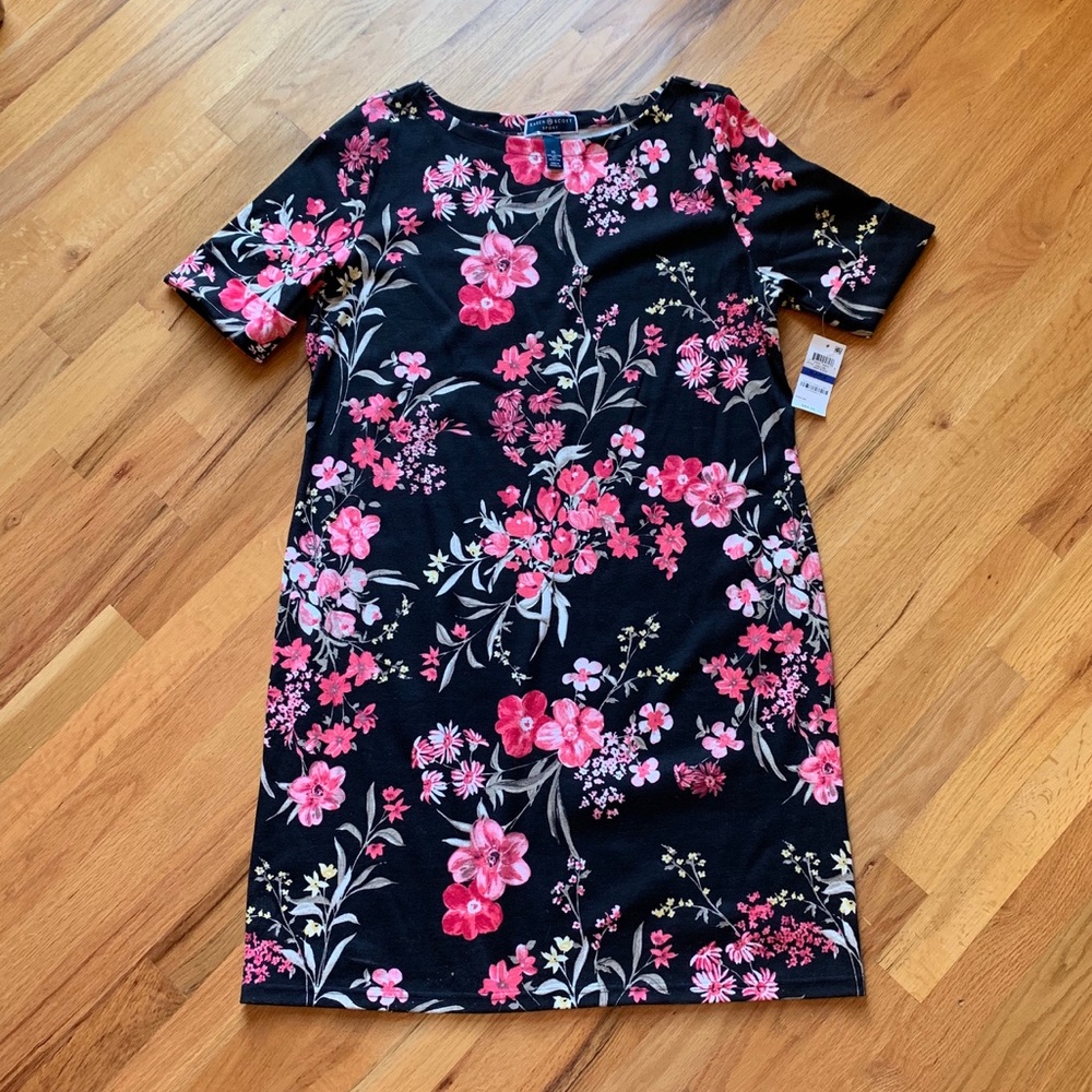 Karen Scott sport flower dress NWT size xl / 16